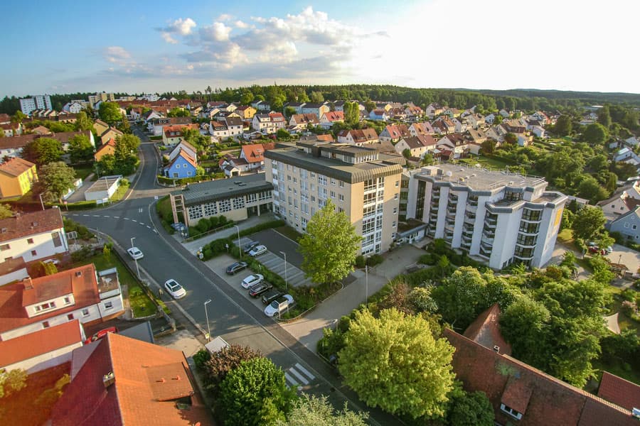 Pflegeheim St. Barbara Luftbild mit Blick über Loderhof Sulzbach-Rosenberg